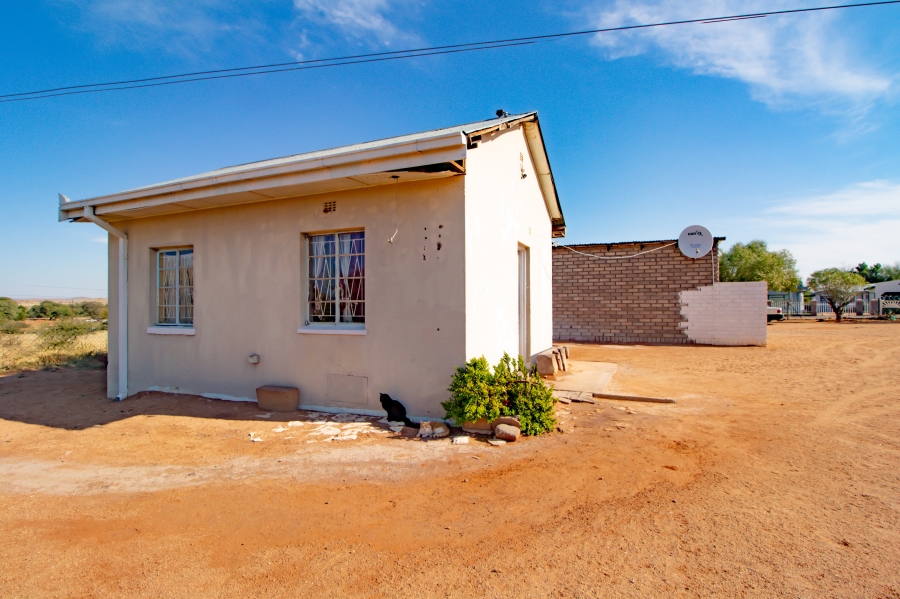 2 Bedroom Property for Sale in Keimoes Northern Cape
